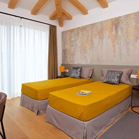 Terra Biancha Villa *